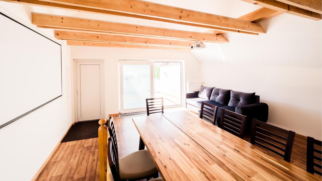 Apartmany Habanska, Cely Dum Pouzdrany المظهر الخارجي الصورة